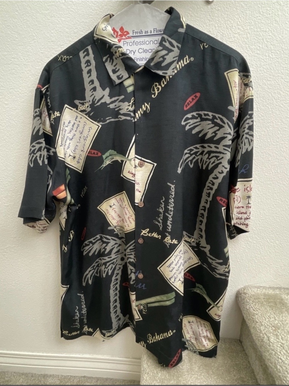 Tommy Bahama Men’s Small Black Tropical Postcard Print Button-Down Shirt